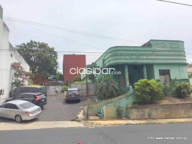 Propiedad sobre 25 de mayo y constitución 988 m2 de terreno c/ casa (cód. 1107)