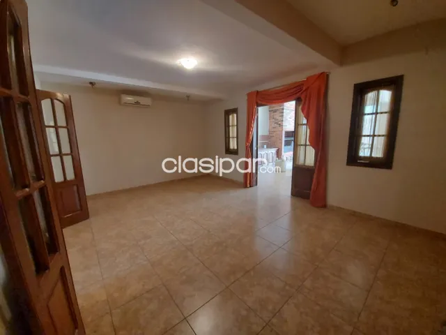Casa en barrio Las Mercedes - Asunción — foto 4