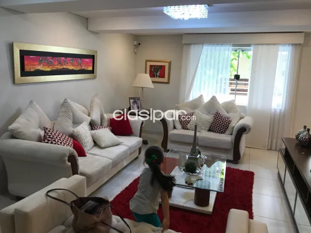 Linda #Casa en #Venta en #Asunción - #Seminario — foto 3