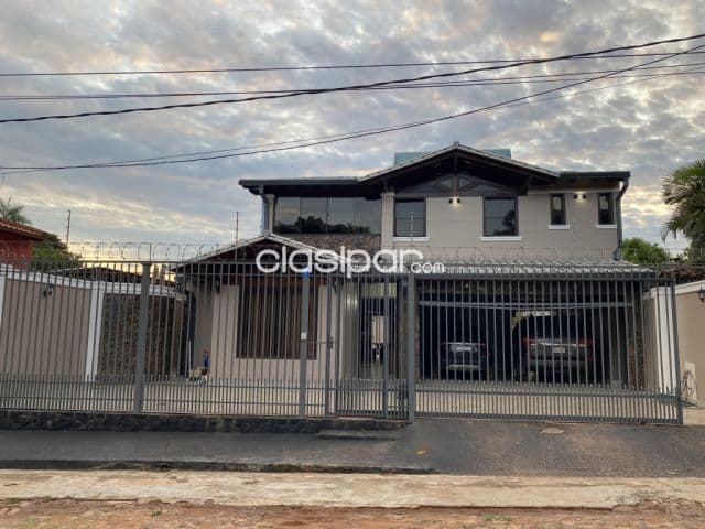 Casa de 3 dormitorios en suite en Barcequillo, San Lorenzo