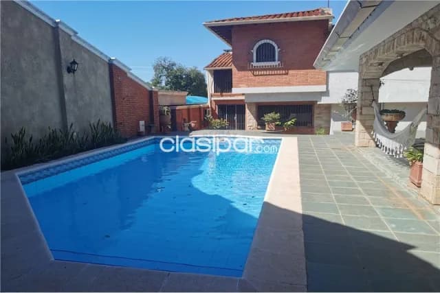Amplia casa con 4 Dormitorios y piscina en Bo. San Vicente Asunciòn — foto 3