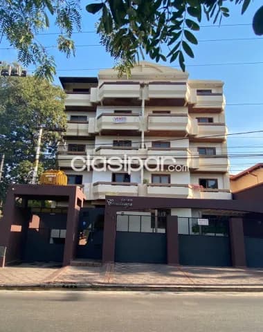Amplio departamento sobre santisima Trinidad – zona shoppings — foto 2