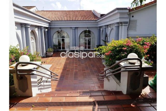 Bellisima residencia de estilo 1,000,000 usd — foto 1