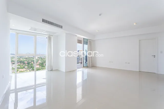 3 dormitorios en Departamento en The Tower. 330,000 USD — foto 2
