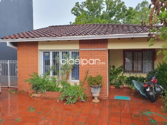 Terreno con casa en venta en zona céntrica de Encarnacion — foto 3