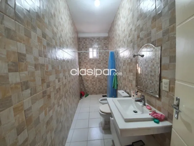 Salón comercial con depósito en venta en Barrio Pinoza — foto 3
