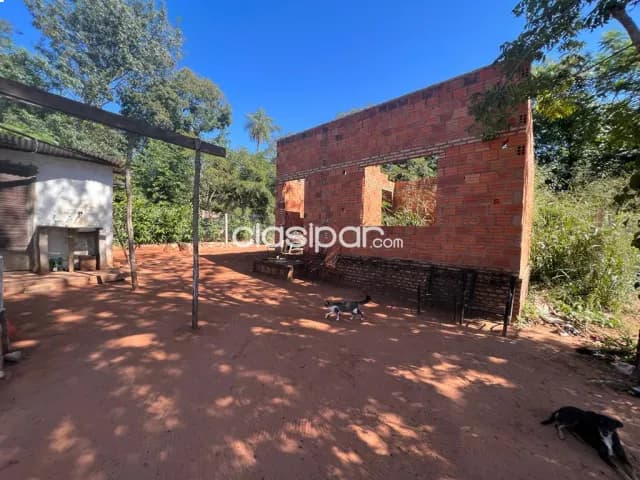 Terreno en aregua barrio jukyry con construccion a terminar — foto 5