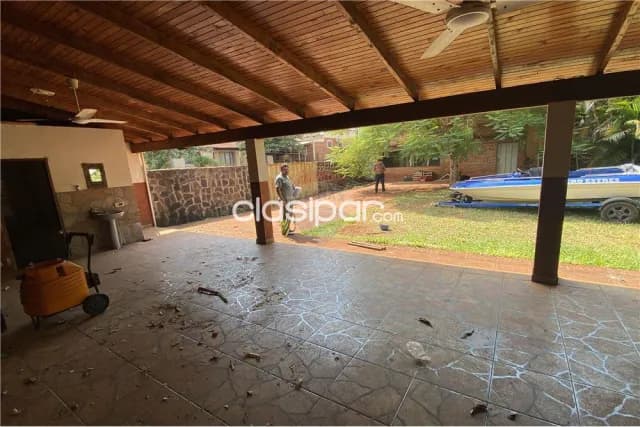casa con salón comercial en Hohenau: 2 habitaciones y un baño, foto 5
