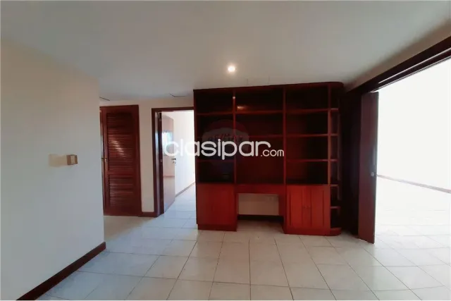 Amplio departamento en barrio Herrera 155,000 usd, foto 4