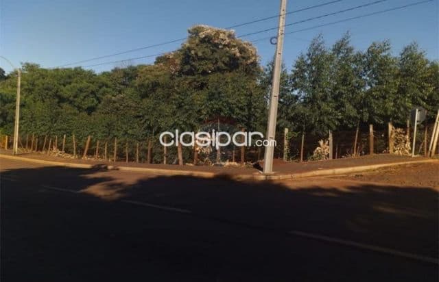 En venta terreno de 10.000 m2. A pasos del centro de la ciudad de sta rita, alto parana!!