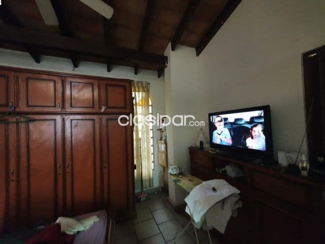 Terreno con casa en venta en Barrio San Vicente