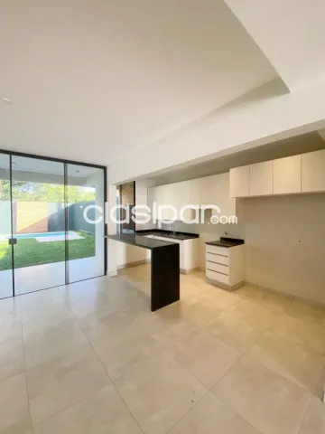 Mburucuyá – c. Pyo. Japones: Elegante dúplex en venta – 245m2 – 170.000 usd, foto 5