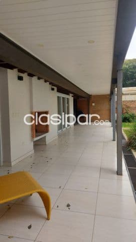 Casa en asuncón zona mburuvicha roga cod 4518 — foto 1