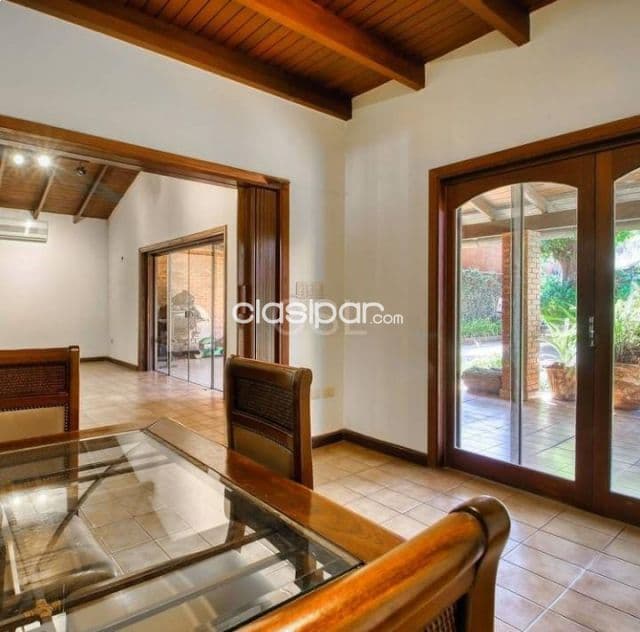 Hermosa residencia en Asunción barrio villa aurelia cod 4611