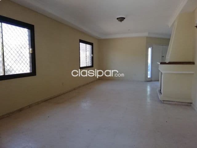 Residencia en Asunción barrio mcal. Estigarribia cod 4668