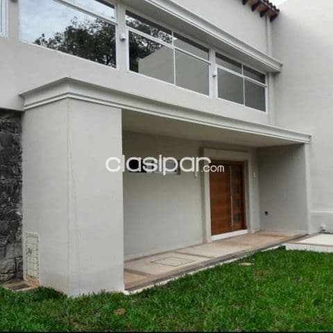 Z/ embajada americana: Elegante residencia en alquiler, 3 dormitorios, 2.200 usd