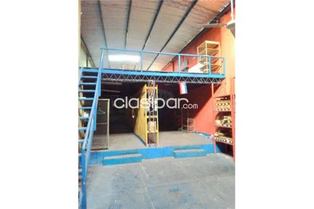 Imponente depósito en pleno centro San Lorenzo — foto 3
