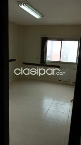 Oficina céntrica 60m2. De área, baño privado 2 ambientes, portería 24hs — foto 5