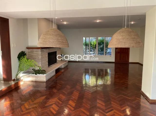 Prox. Col. Americano: Confortable residencia en planta baja, 3 dormitoriosm gran jardín — foto 3