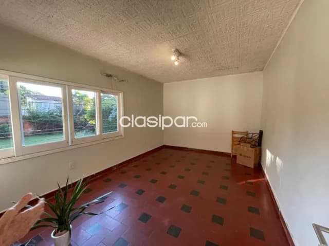 Prox. Col. Americano: Confortable residencia en planta baja, 3 dormitoriosm gran jardín — foto 5