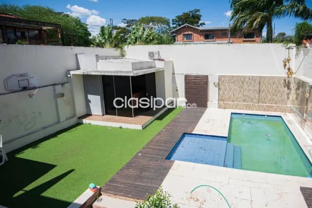 Residencia en venta zona UCA La casa es estilo minimalista semi nueva Usd 220.000, foto 3