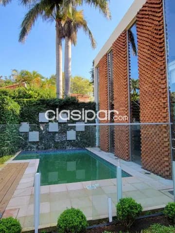 Amplia Residencia en Venta Bo. Mburicao 5 habitaciones, foto 2