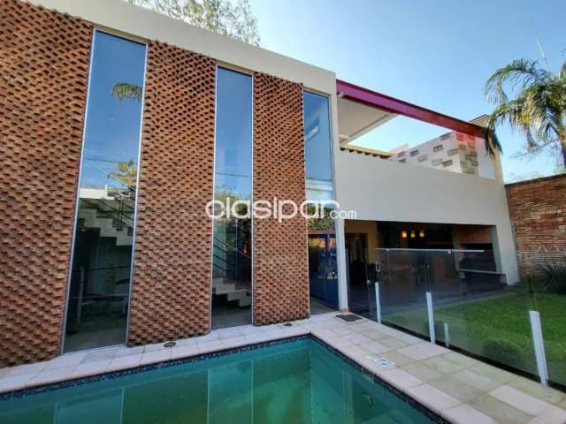 Amplia Residencia en Venta Bo. Mburicao 5 habitaciones, foto 3