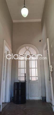 Prox. Col San José – avda. España, centro: Distinguida residencia, p/ oficinas, estudio