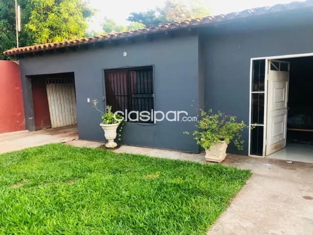 Amplia casa de 537 m2 en esquina con piscina en Ñemby cod:v0225, foto 3