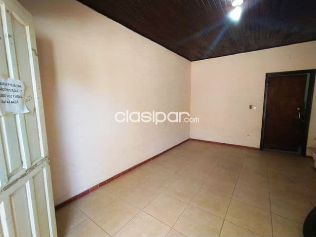 pieza barato con baño en Villa Elisa sin garantia. Para Soltero / Soltera