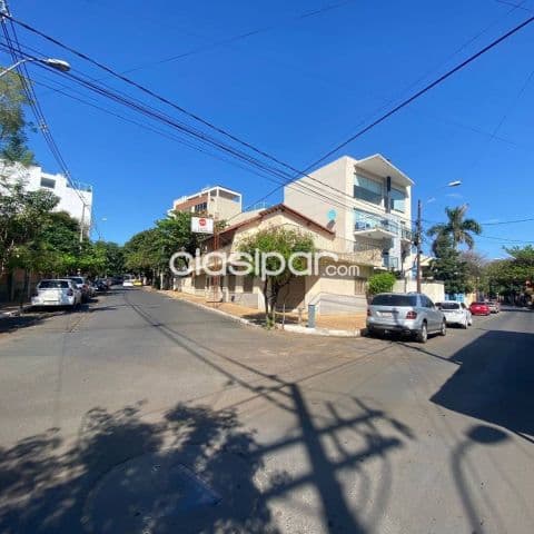 En venta terreno con casa barrio Las Mercedes id 7630