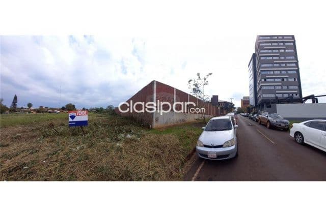 lote de 450 m2 en el barrio residencial La Paz, a pasos del Palacio de Justicia, foto 1