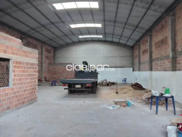 S/ avda. Fdo. De mora – terminal: 320m2 deposito + oficina en alquiler – 6.500.000 gs — foto 3