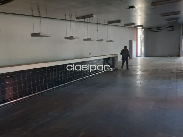 Avda. España – Recoleta: 850m2 p/ showroom, tiendas, oficinas, planta libre – 9.000 usd, foto 1