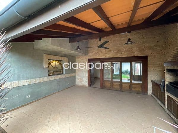 O vendo duplex en Asunción barrio Herrera cod 3745