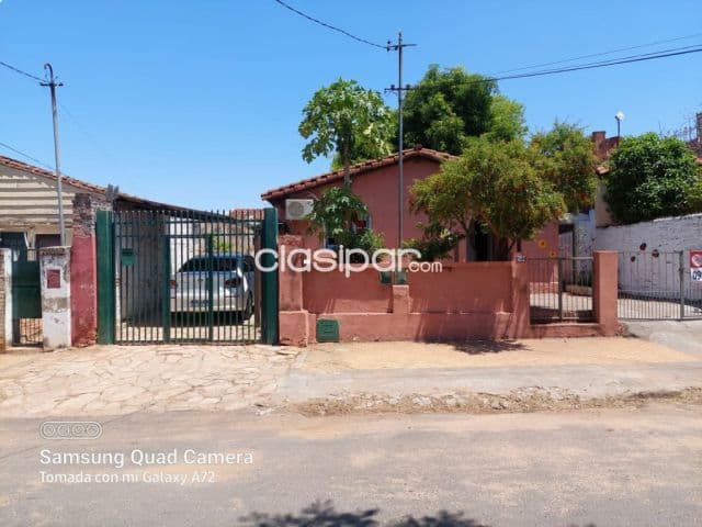 Terreno con casa a demoler en Asunción barrio pinoza cod 1114