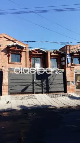 Recoleta – c. Centenario: Elegante dúplex, 3 dormit, jardín, piscina, quincho, foto 2