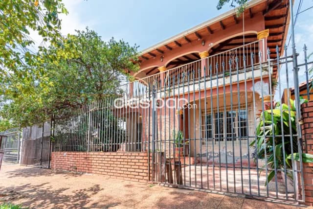 B° nazareth: Oportunidad unica!! Residencia a reciclar, 501m2, 5 dormit, 1.300.000.000 gs, foto 2