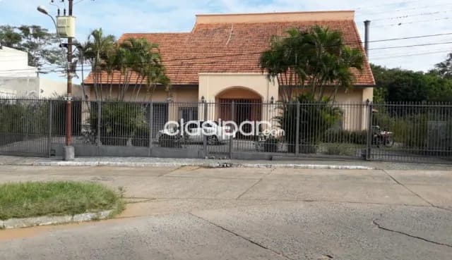 En Venta, Casa 4 DORMITORIOS, Yacht y Golf Club, Lambaré, 4 dormitorios en suite. (ID1408), foto 2