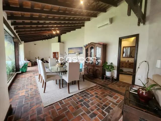 Villa Morra: Lujosa residencia en condominio, 3 dormit, gran jardín, piscina – 360.000 usd, foto 5