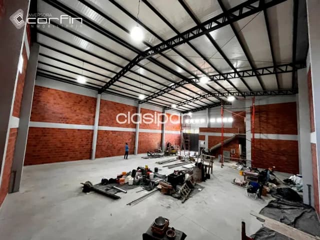 Depósito a estrenar en Mariano Roque Alonso 400m2 y 7 mts de altura, foto 3