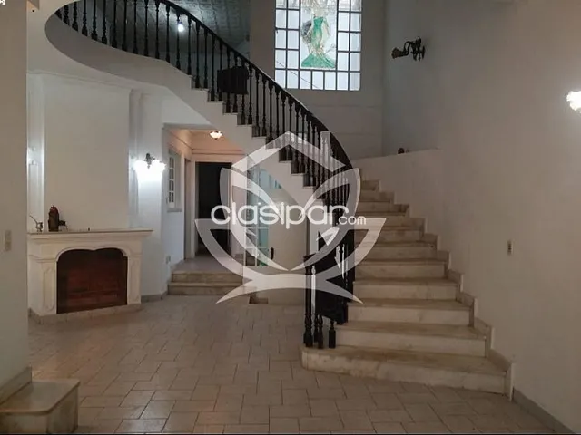 Casa de 6 Dormitorios en Bo. Bernardino Caballero - Asunción — foto 3