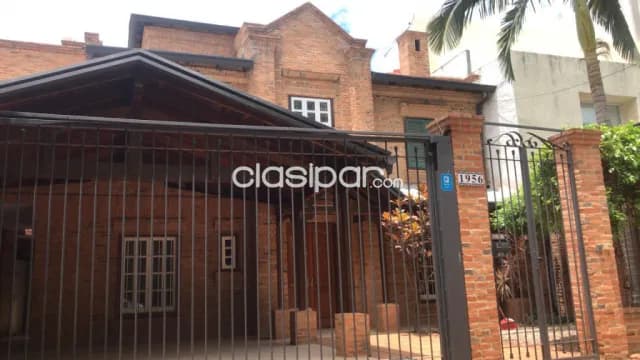 Mburucuya – Trinidad: Preciosa residencia, 4 suites, excelente mantenimiento – 2.300 usd, foto 2
