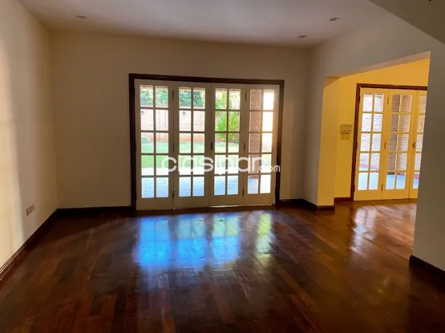 Mburucuya – Trinidad: Preciosa residencia, 4 suites, excelente mantenimiento – 2.300 usd, foto 3