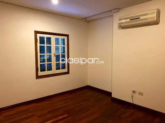 Mburucuya – Trinidad: Preciosa residencia, 4 suites, excelente mantenimiento – 2.300 usd, foto 4
