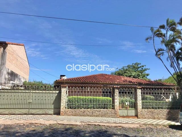 En Venta Casa en Planta Baja de 5 habitaciones en Barrio Recoleta V021