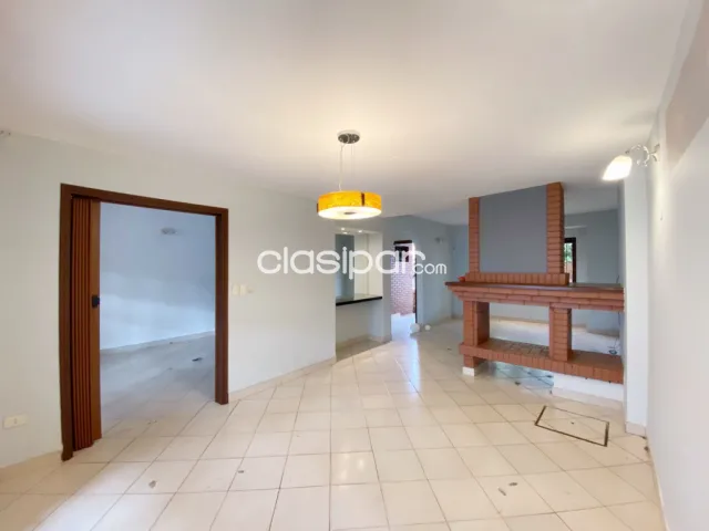 Villa aurelia: Amplio dúplex, 280m2, 3 suites, jardín, garajes, 6.900.000 gs, foto 4