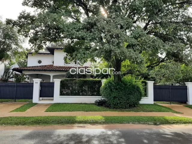 Mburucuyá: 630m2, confortable residencia, 3 dormitorios, jardín, piscina, 9.000.000 gs — foto 2