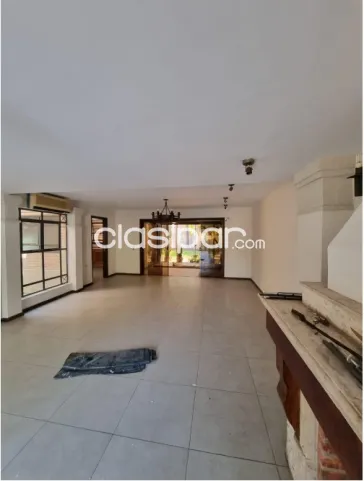 Mburucuyá: Distinguida residencia, 3 dormitorios, jardín, parrilla, 9.500.000 gs, foto 4