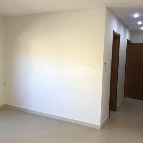 Prox. Avda. Sta. Teresa – ykua satí: Hermosos duplex a estrenar, 141 m2, 3 dormitorios — foto 4